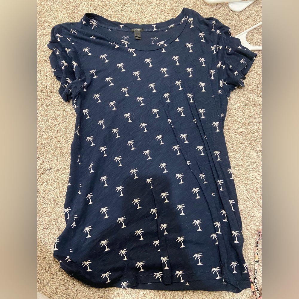 WOMENS SMALL J CREW T SHIRT WITH PALM TREES